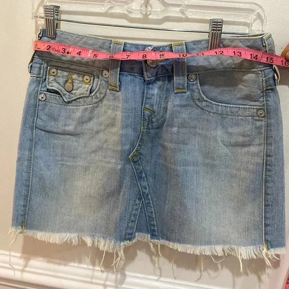 TRUE RELIGION Sadie Mini Denim Skirt Size 25 - Picture 10 of 10